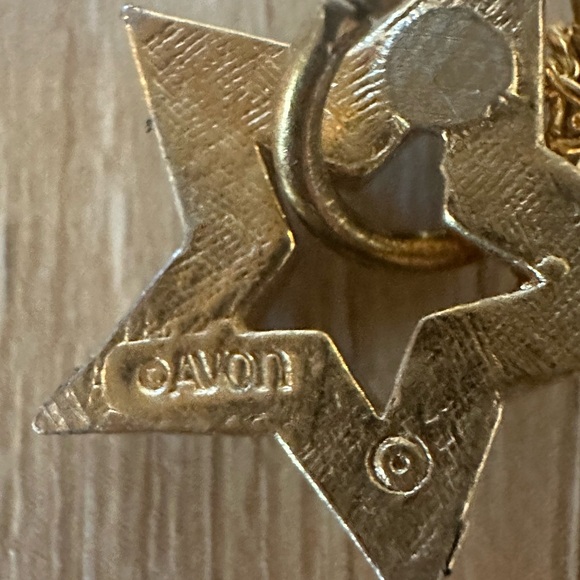 Vintage Avon Star Necklace - Picture 5 of 5